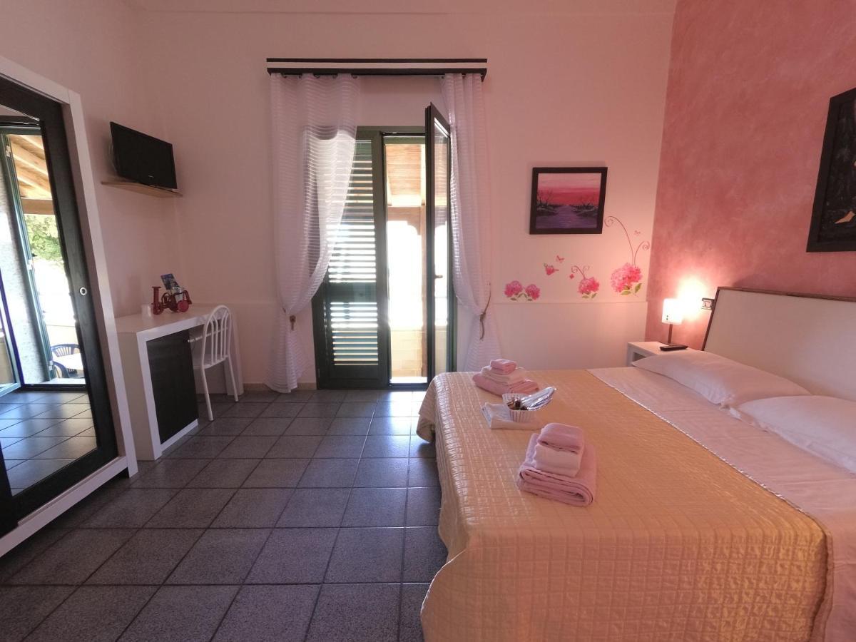 Hotel Alba Chiara Sant'Andrea Salento المظهر الخارجي الصورة